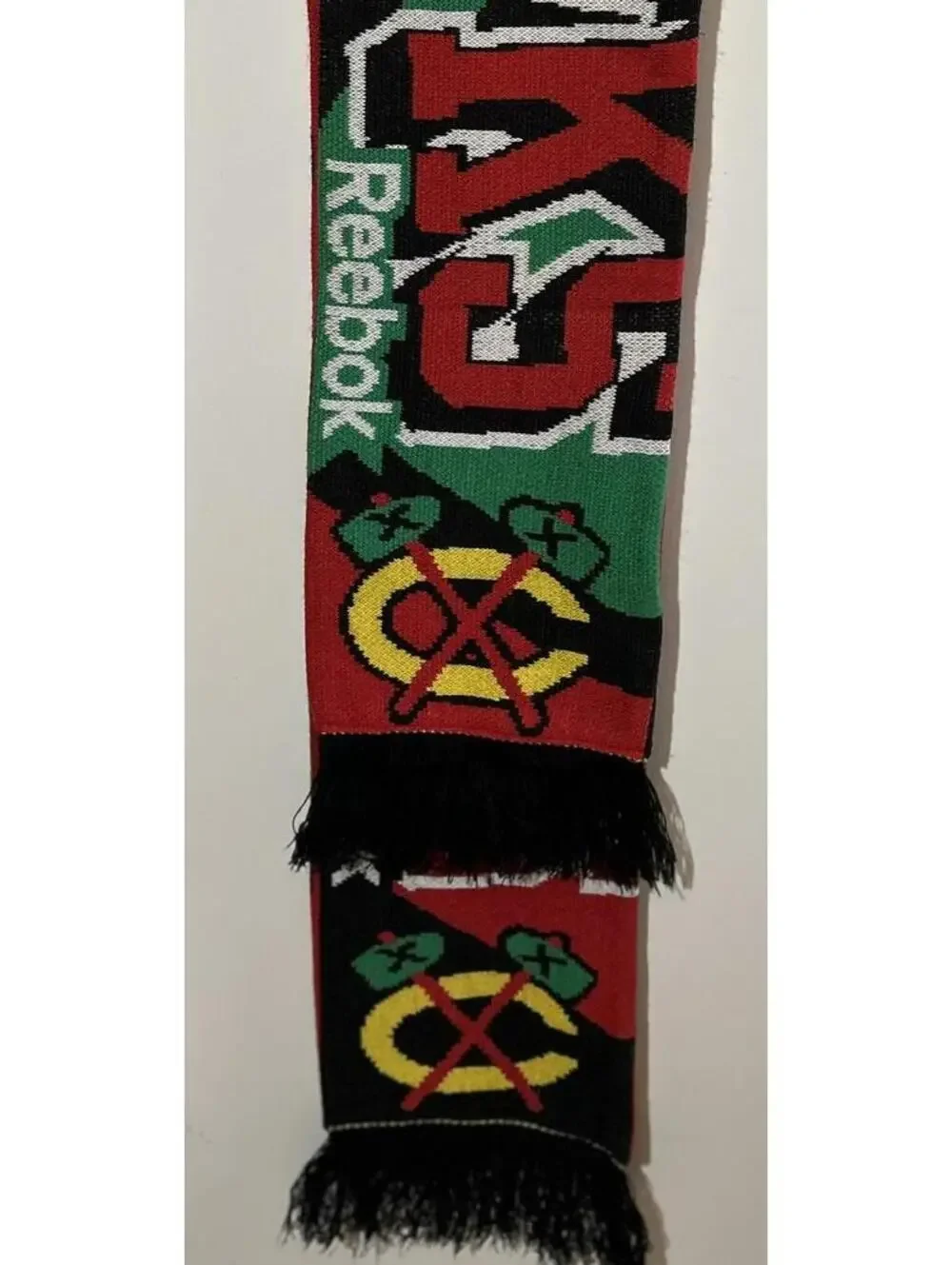 Reebok Chicago Blackhawks Scarf Face Off Collection 2013 NHL Hockey